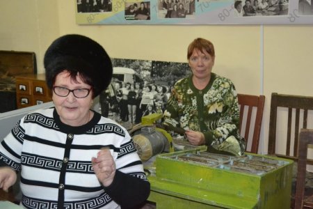 Как здорово, что все мы здесь сегодня собрались! Как здорово, что все мы здесь сегодня собрались!