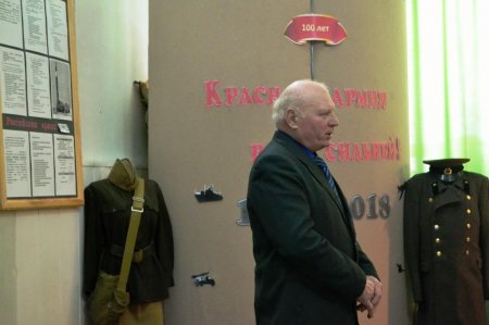 Красная Армия всех сильней