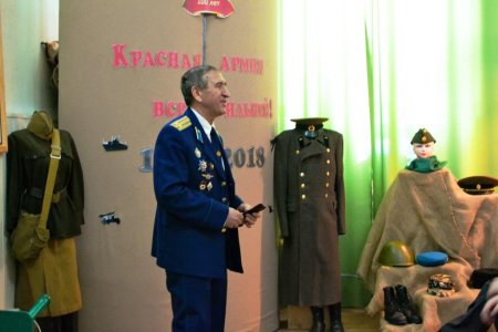 Красная Армия всех сильней
