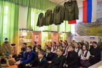Красная Армия всех сильней