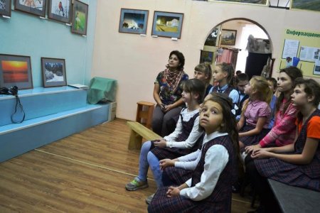 Здесь оставляю я сердца частицу Здесь оставляю я сердца частицу
