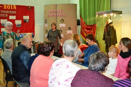 Комсомольская песня в огне родилась