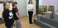 Знакомство с художественными материалами