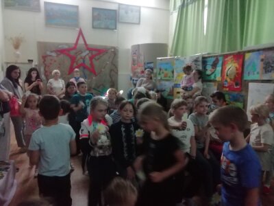 «УРА!  КАНИКУЛЫ!»